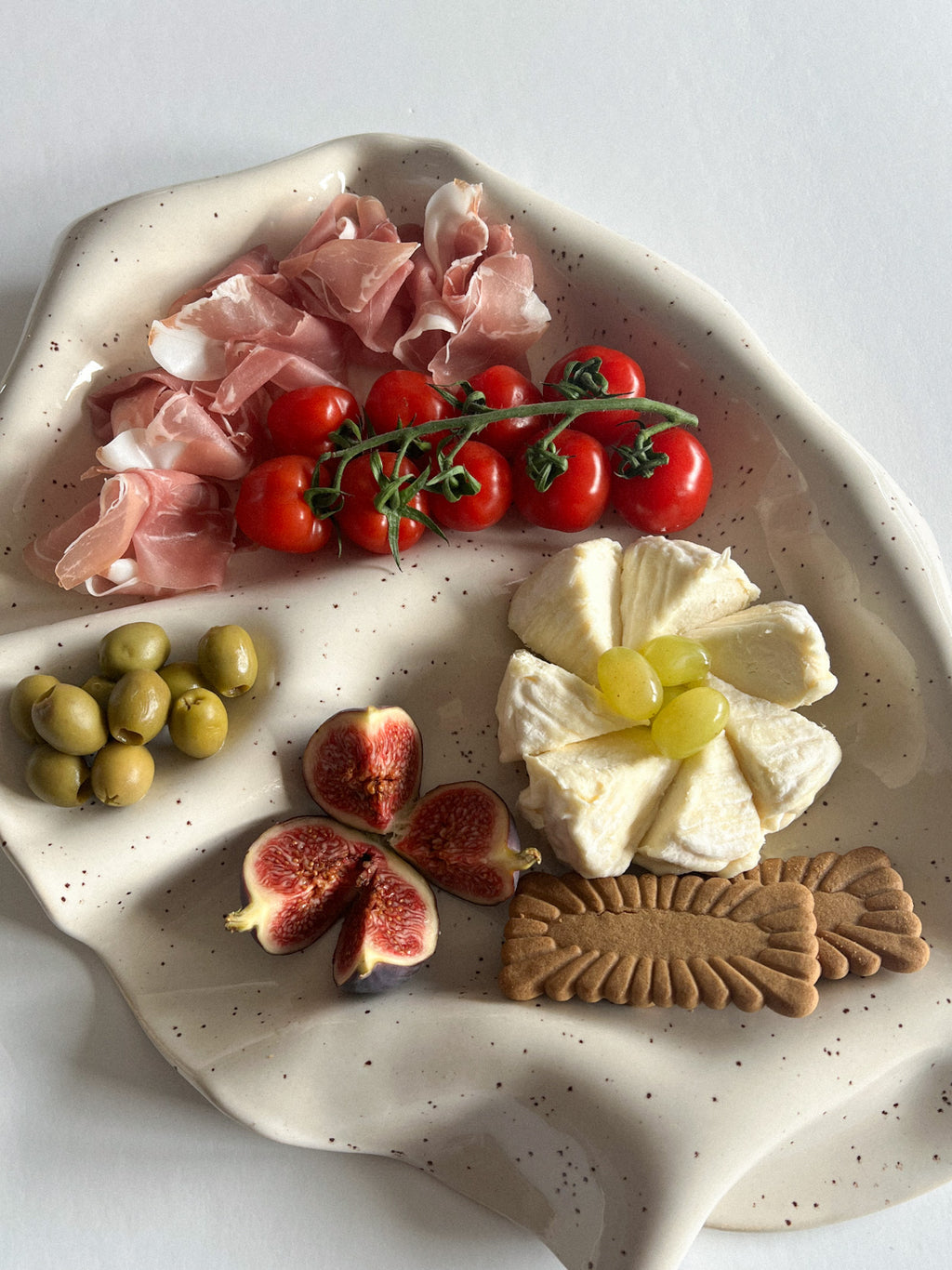 Taca na przekąski WAVY no. 1 beż