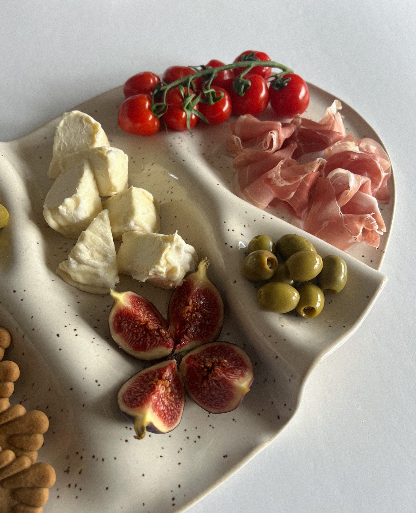 Taca na przekąski WAVY no. 2 beż