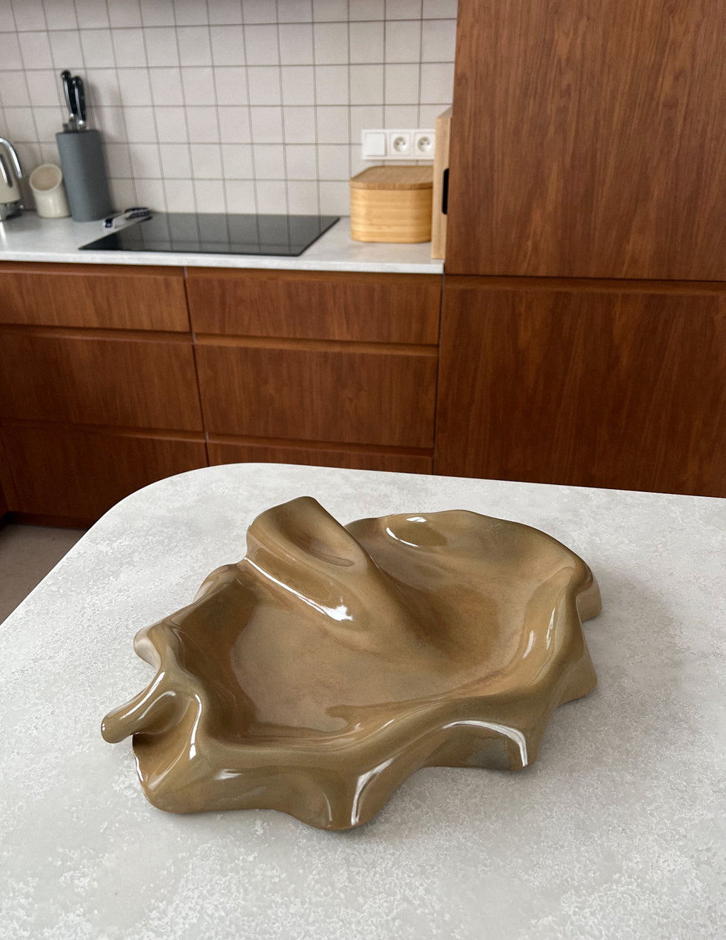 Taca na przekąski WAVY no. 1 kawa z mlekiem