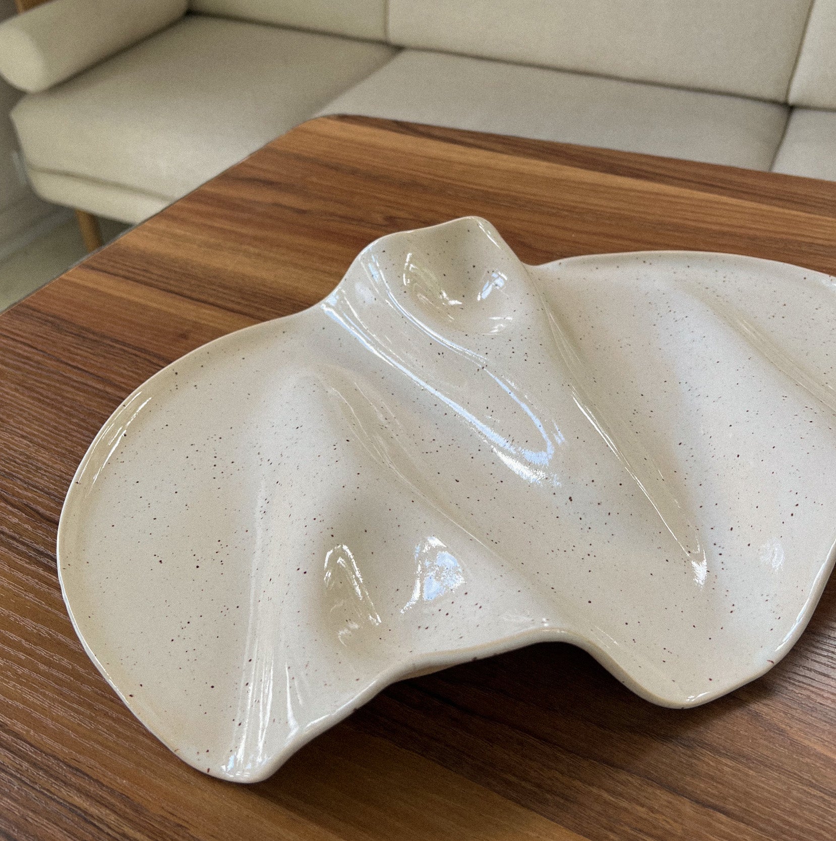 Taca na przekąski WAVY no. 4 IVORY