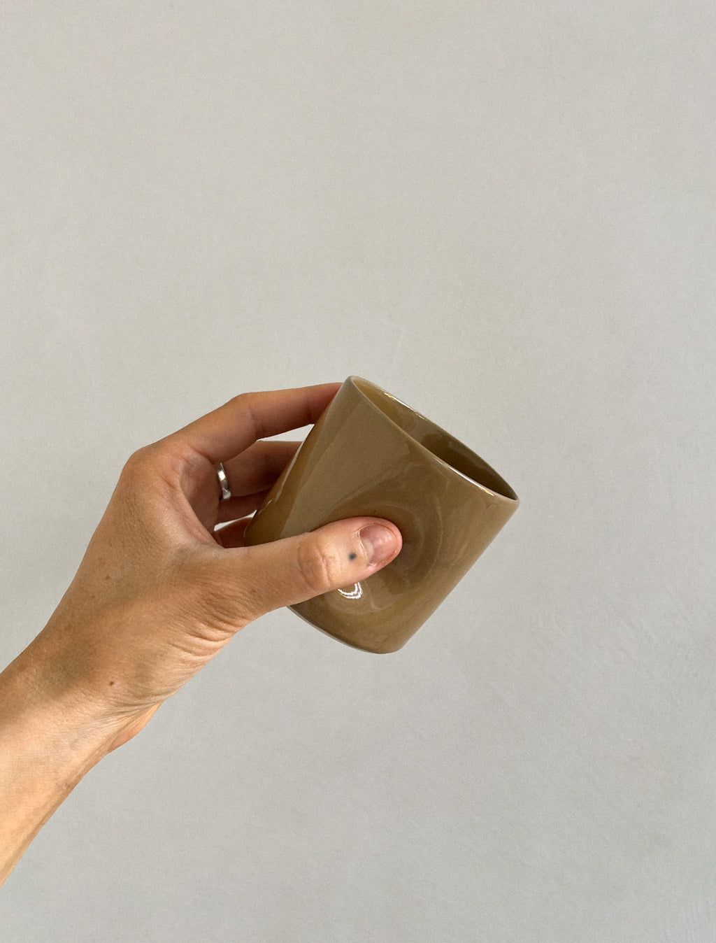 PINCH Mug No. 1 | Kubek kamionkowy 180 ml Toffee